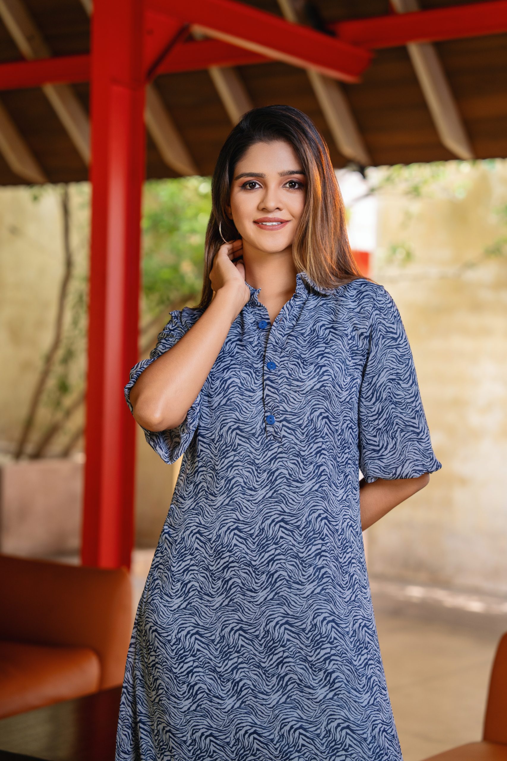 Frill button dress 